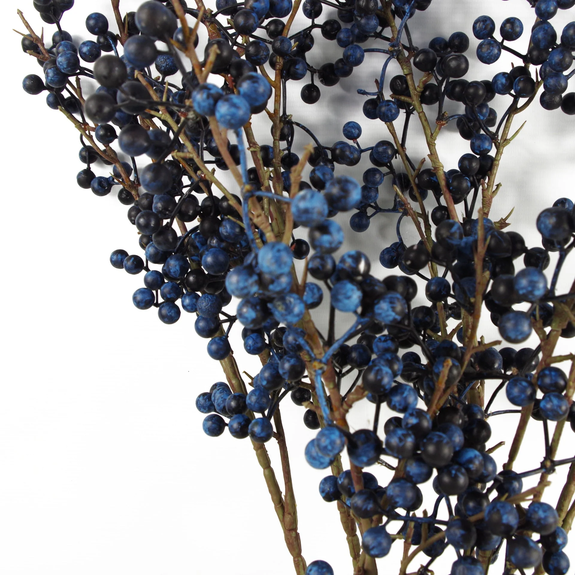 70cm Artificial Blue Christmas Berry Spray - Image 4