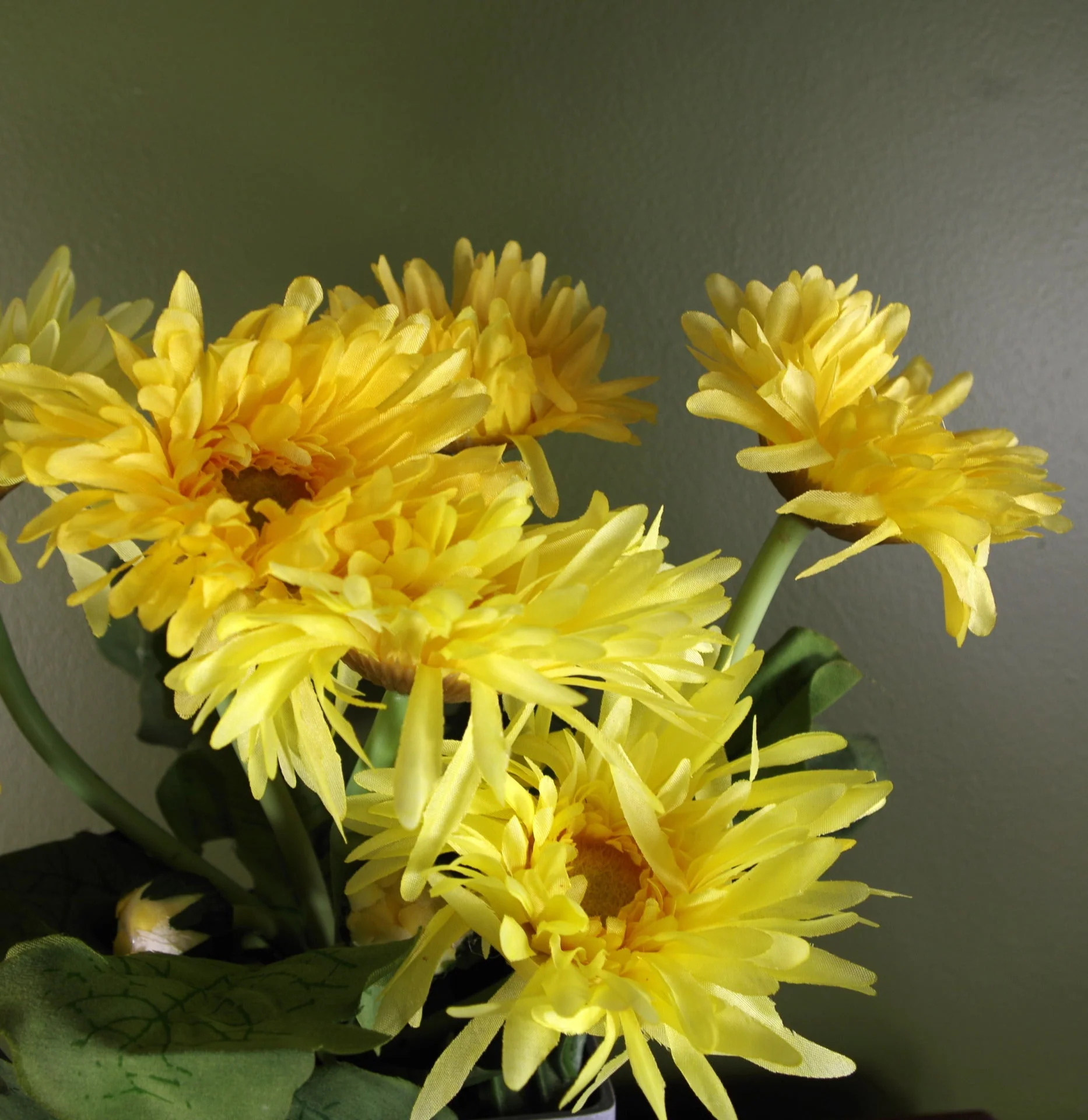 Artificial Potted Daisy Flowering Plant Yellow - Image 2