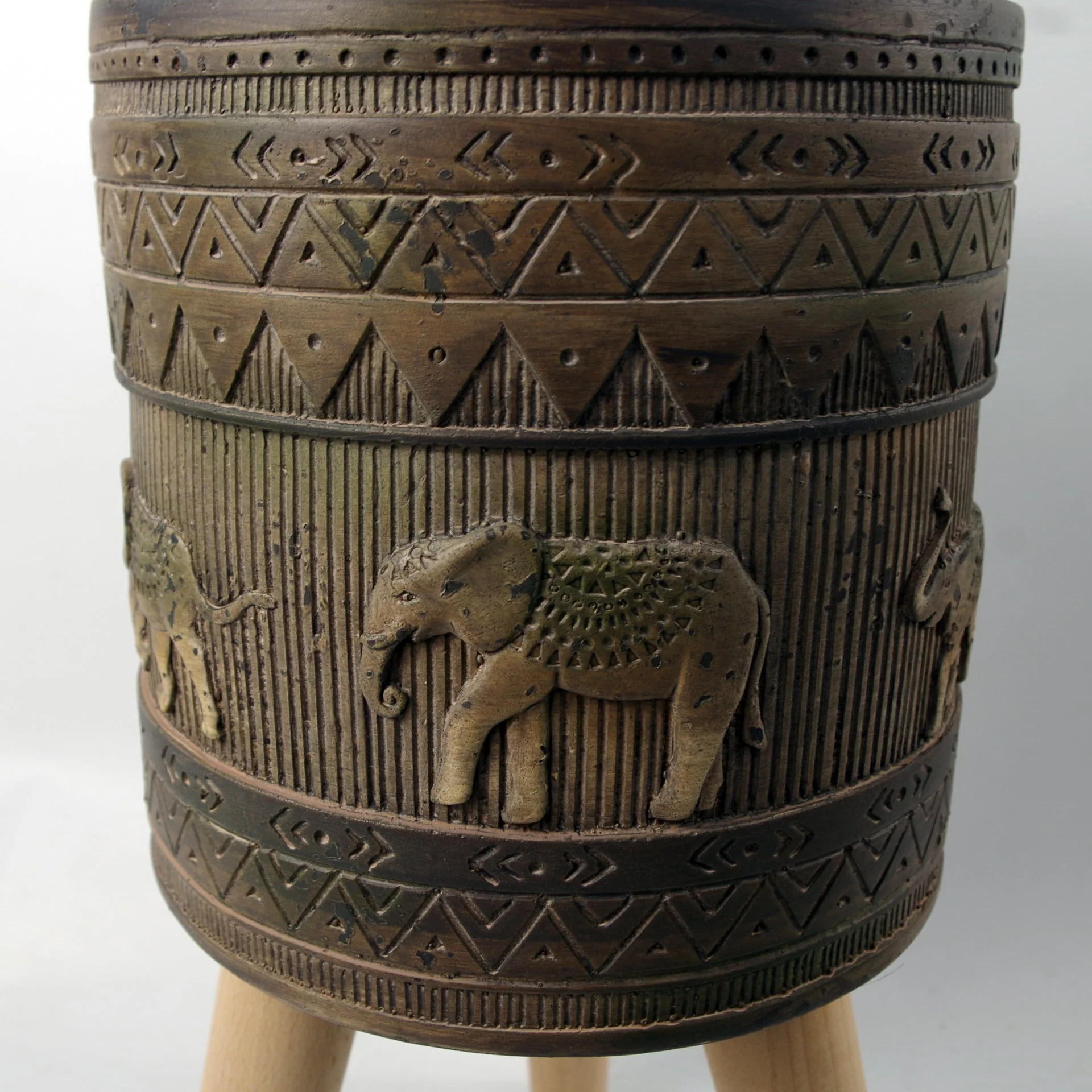 Elephant Composite Planter with Stand - Image 2